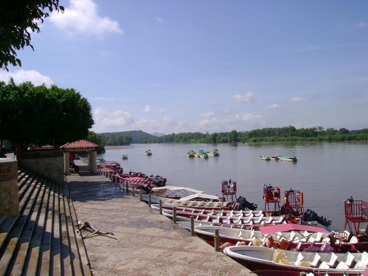Hotel De Santiago Киапа де Корсо Екстериор снимка